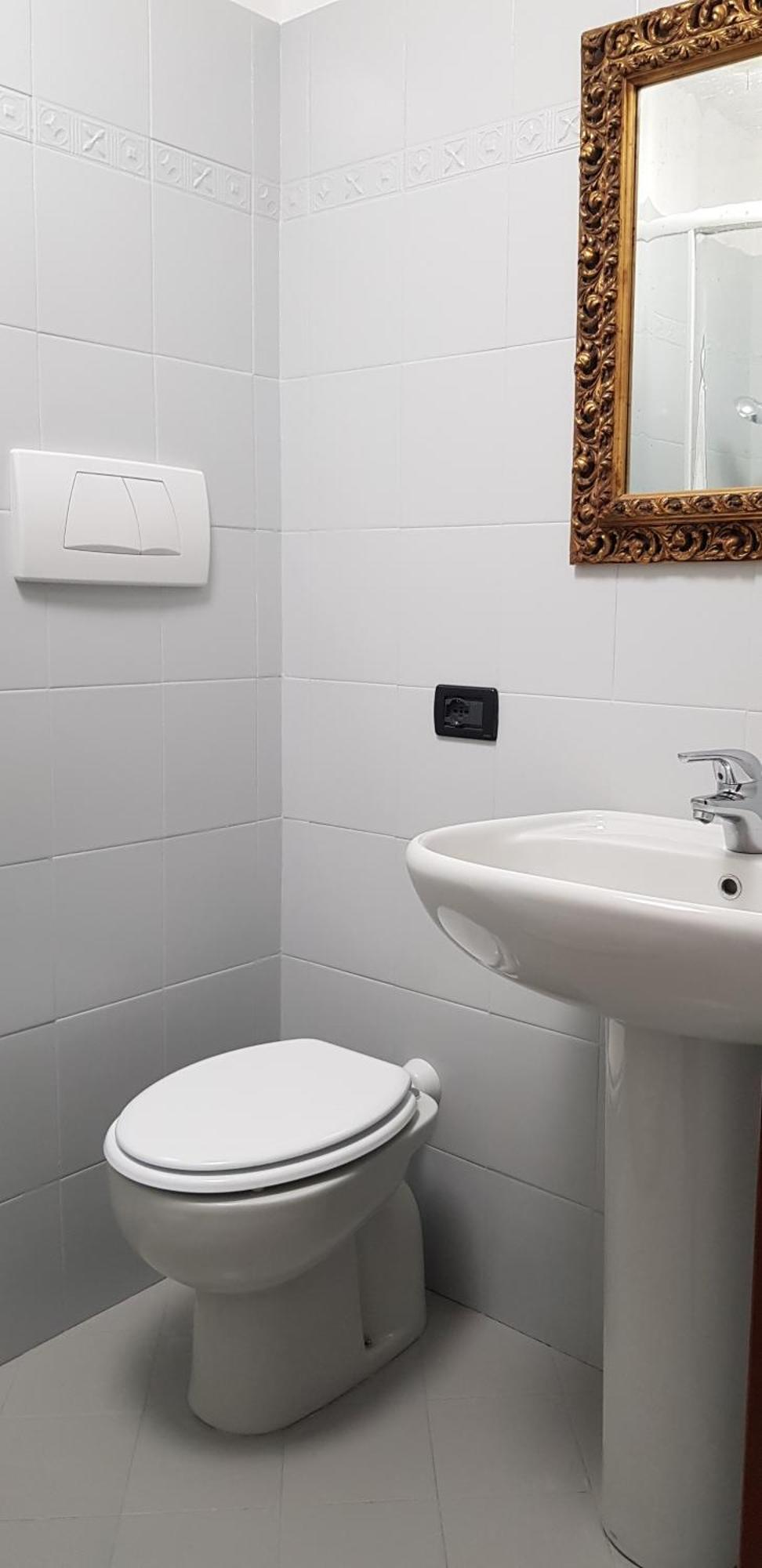 La Terrazza Apartment,A 50 Mt Dal Mare Вараце Екстериор снимка
